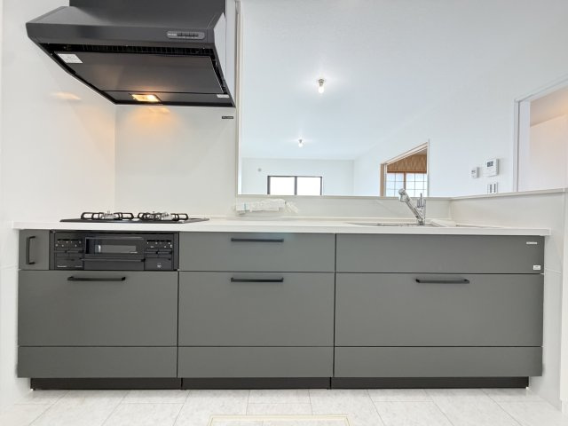 南城市玉城前川（全3棟）1号棟のキッチン|1号棟　使いやすいシステムキッチン♪