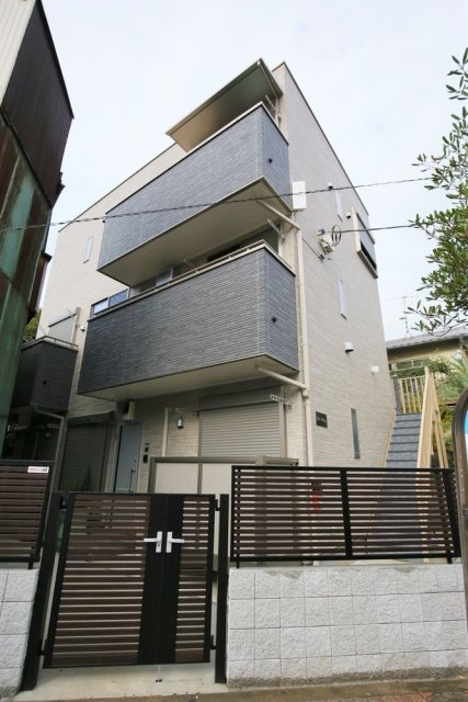 グレイス高砂の外観