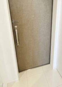 アイル押上ノルドの玄関