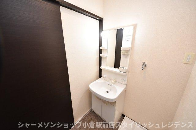 リファレンス大里原町の洗面所