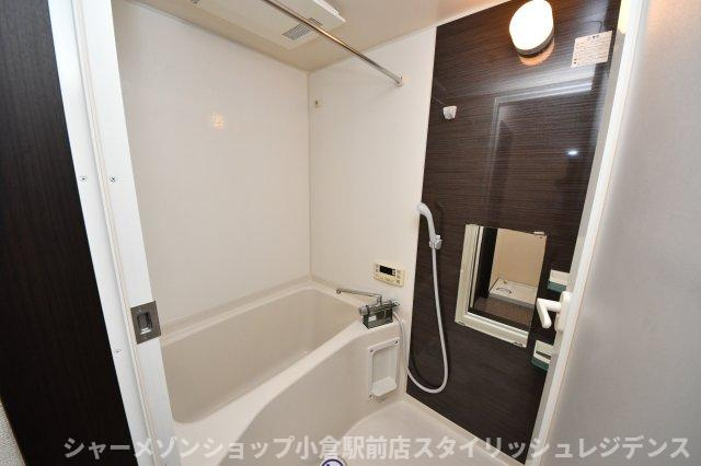 リファレンス大里原町の浴室