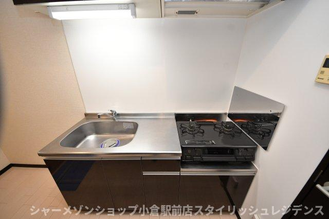 リファレンス大里原町のキッチン