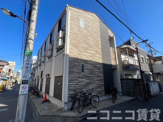 新宿区大久保１丁目のアパートの外観
