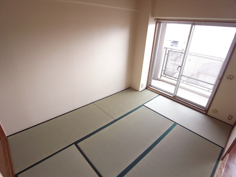 大阪市西淀川区歌島２丁目の賃貸マンションの居間・リビング|ゆったり過ごせるリビングです