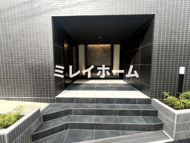 アークマーク南大井のエントランス