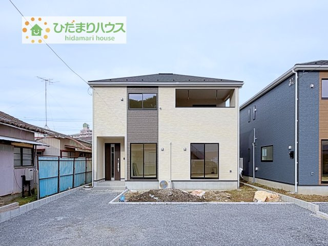 【その他】 | 土浦市小松第7　新築戸建　5号棟 | 白を基調とした明るい印象を受ける外観です！