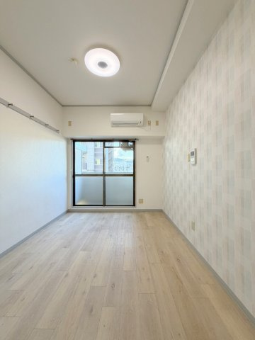 ヴィラブランシュ庚午中の内装