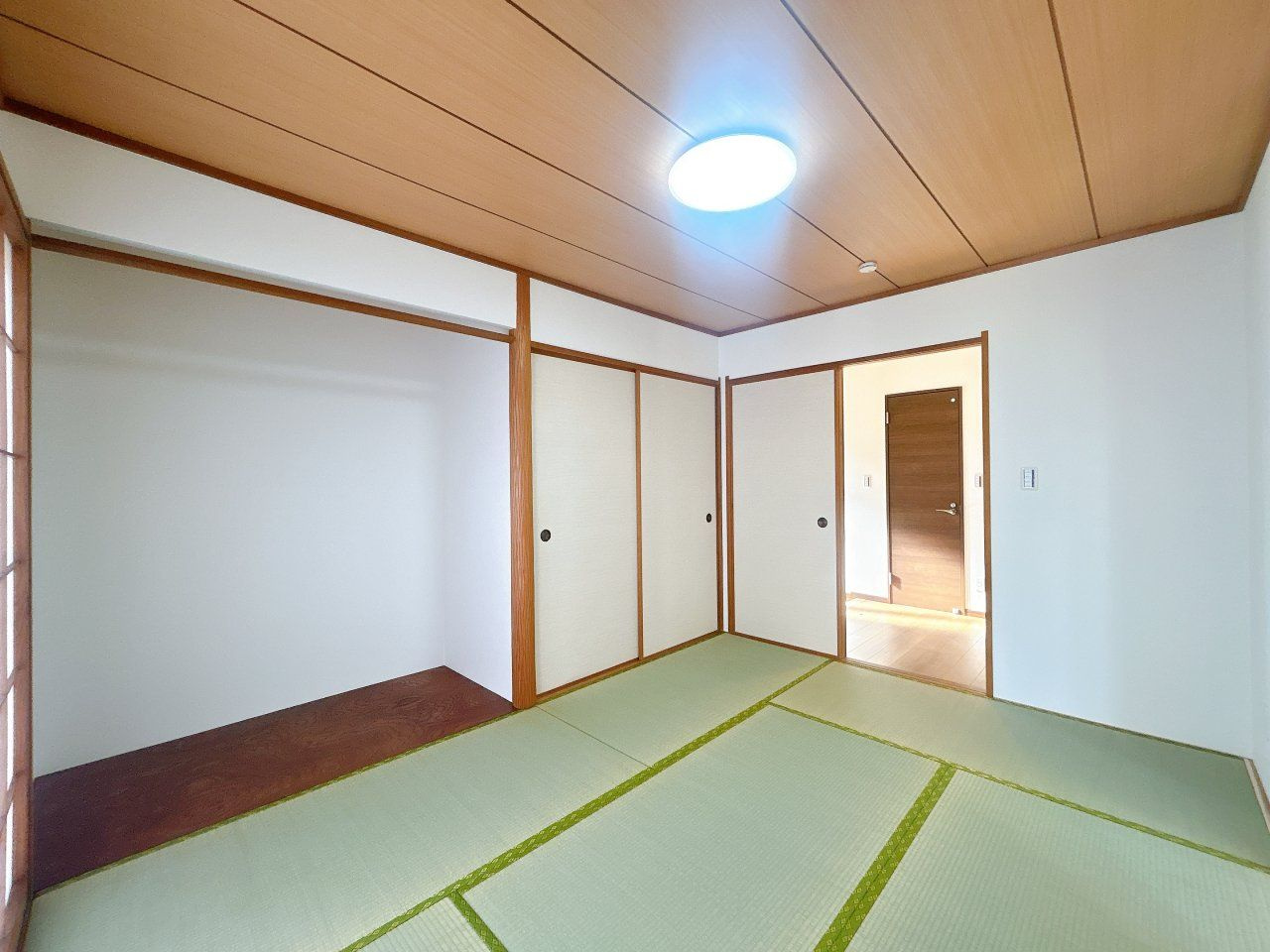 久留米市荒木町荒木　中古戸建の和室|落ち着いた雰囲気の和室付きです