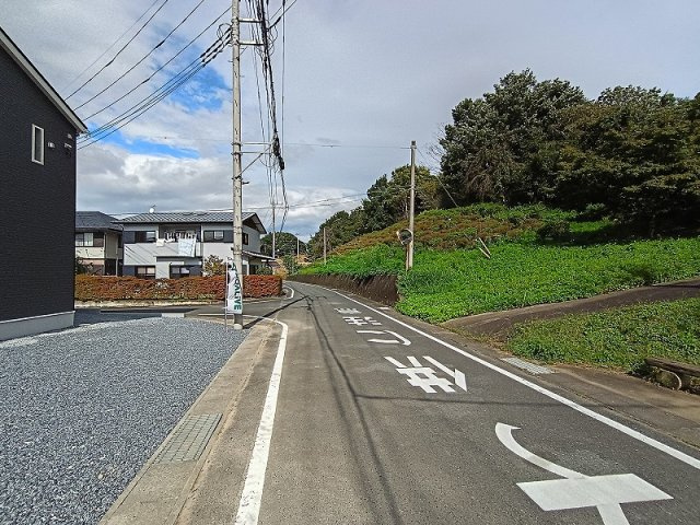 クレイドルガーデン高崎市吉井町神保第2の前面道路含む現地写真|現地撮影