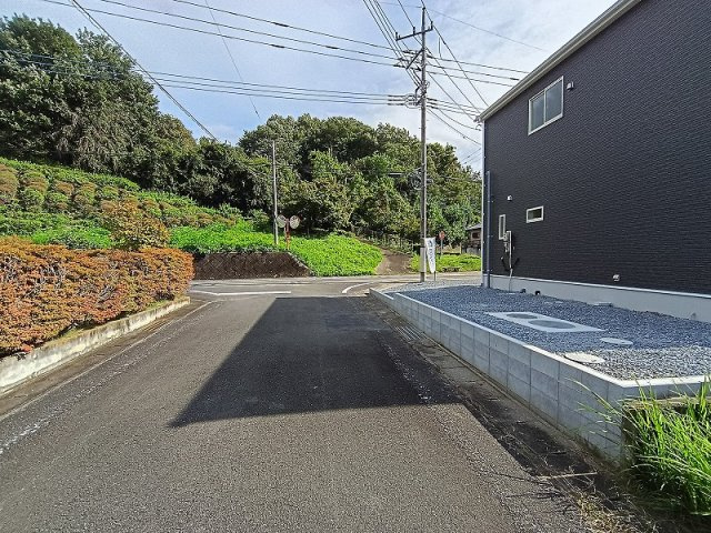クレイドルガーデン高崎市吉井町神保第2の前面道路含む現地写真|現地撮影