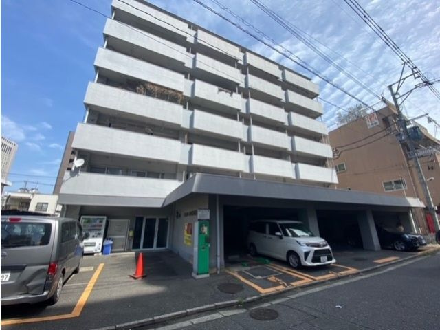 グランベール小倉駅前の外観