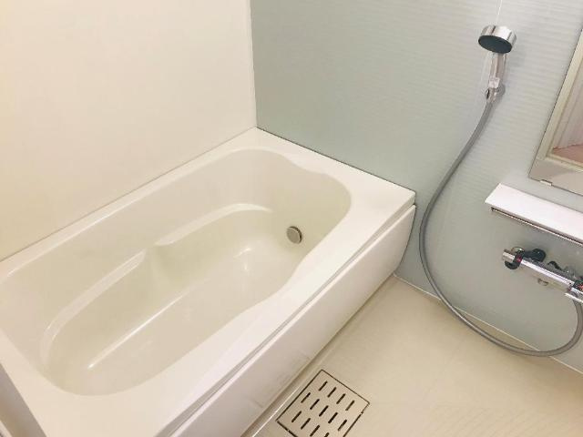 アレイナ　ヒルズの浴室|バス