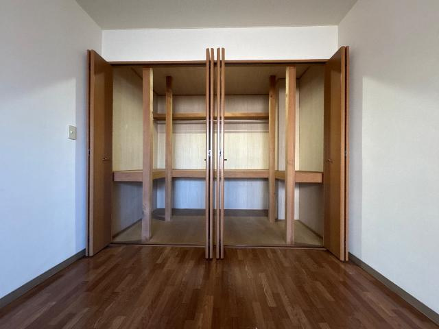 ハウスローリエの収納|ウォークインクローゼット