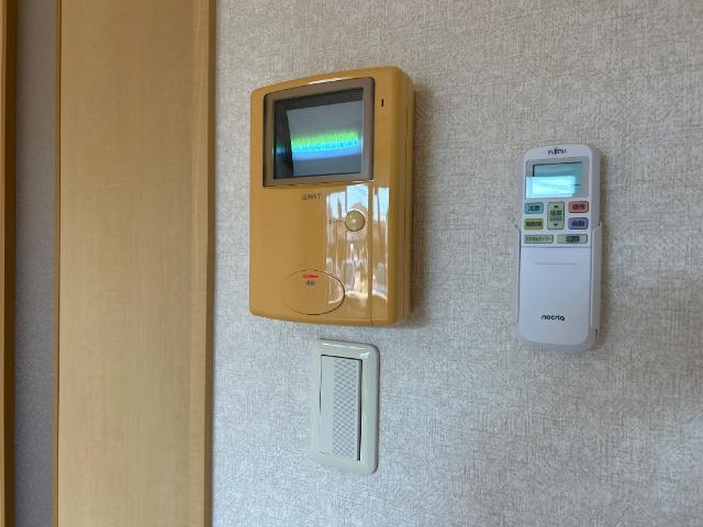 ラファエルの内装|カメラ付インターホン