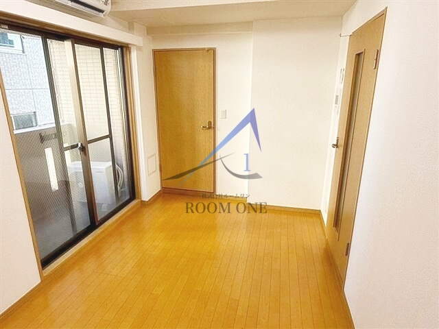 アムス東池袋の居間・リビング|洋室のお部屋です。