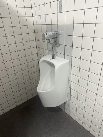 大阪市中央区鎗屋町２丁目の店舗事務所のトイレ