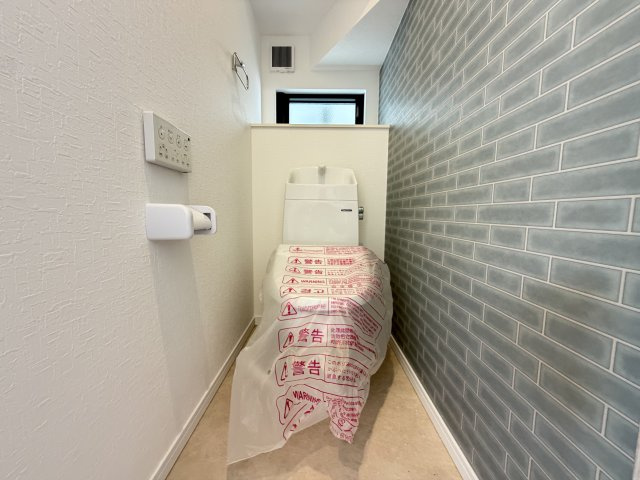 南城市玉城前川（全3棟）2号棟のトイレ|2号棟　温水洗浄便座♪
