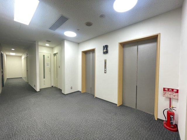 大起興産長堀橋ビルのロビー