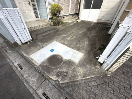【駐車場】