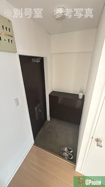 グランドール南出の玄関