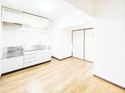 【居間・リビング】 | クレセントハイツ | 洋室のお部屋です。
