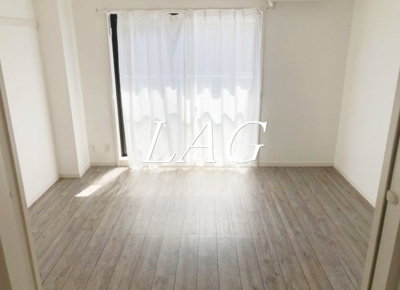 【居間・リビング】 | フォンテーヌやはぎⅠ | 洋室のお部屋です。