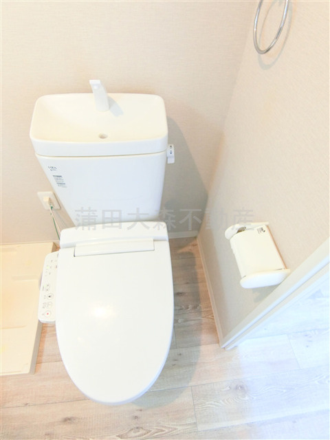 ロータス糀谷のトイレ|温水洗浄暖房便座付きのトイレ