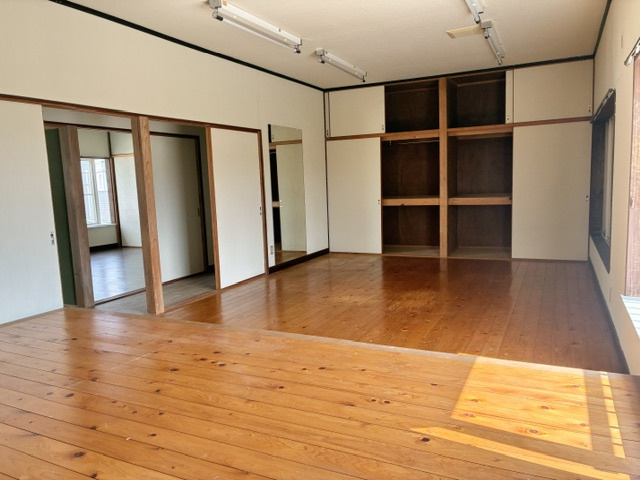 城島町江島貸家の居間・リビング
