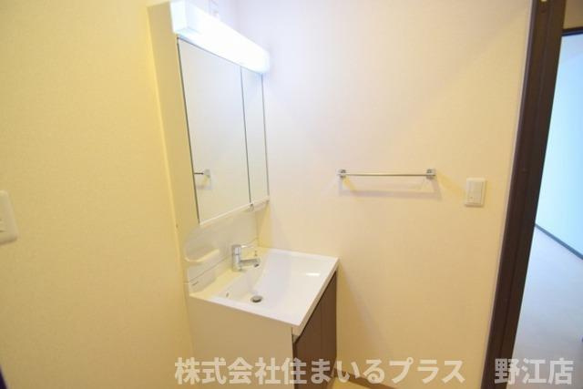 フジパレス鶴見Ⅲ番館の洗面所