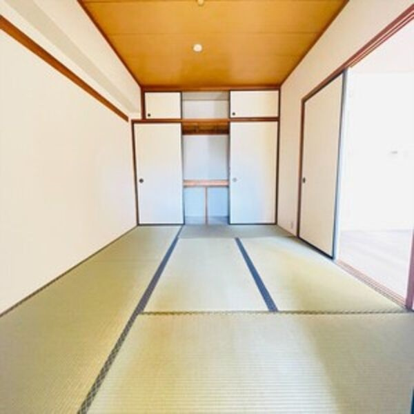 ファミール元柴田東町の和室
