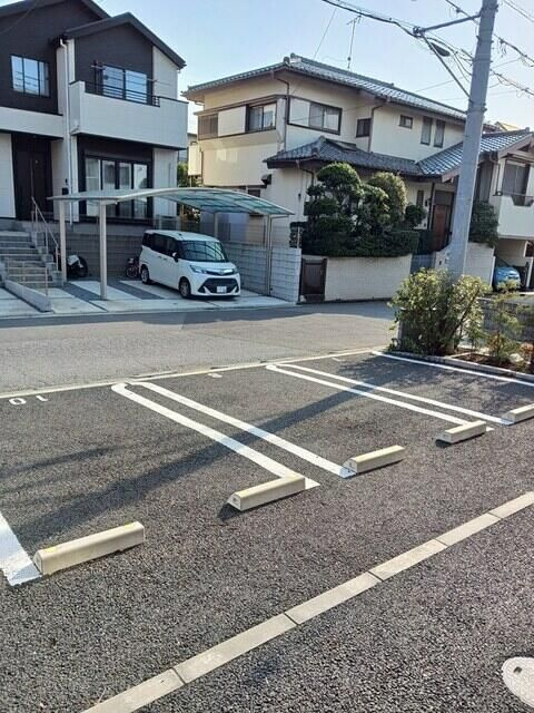 ローツェ松葉の駐車場