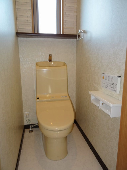 美鈴が丘貸家【キャッシュバック対象物件】のトイレ|清潔感のあるトイレです