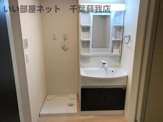アベニュー仁戸名Ⅲの洗面所|忙しい朝には欠かせない洗面所です