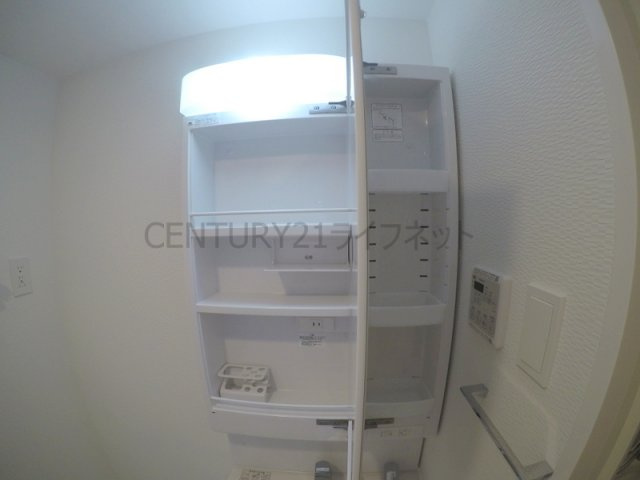 【独立洗面台】 | エスレジデンス江坂リーブル