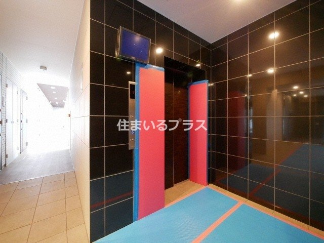 ゼオン大阪EASTのロビー