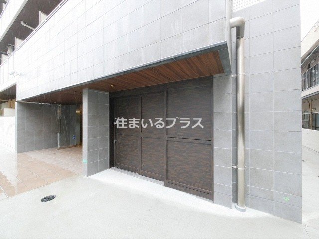 ゼオン大阪EASTのエントランス