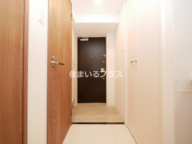 ゼオン大阪EASTの玄関