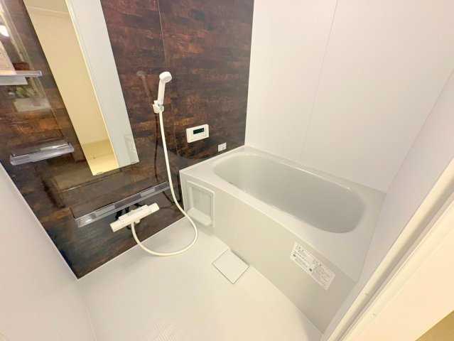 ラ・ビスタ宝塚エスティオ2番館の浴室|きれいなお風呂です