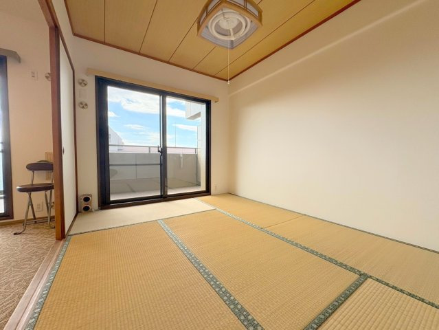 ラ・ビスタ宝塚エスティオ2番館の和室|和室、ちょっとしたくつろぎスペースにいかがでしょうか