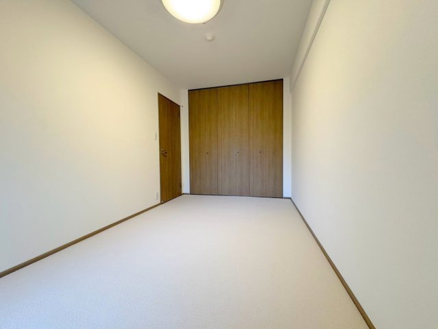 ラ・ビスタ宝塚エスティオ2番館の洋室|スタンダードな洋室です