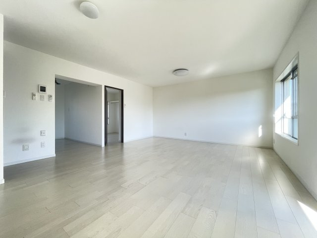 寝屋川市三井が丘５丁目の賃貸マンションの内装
