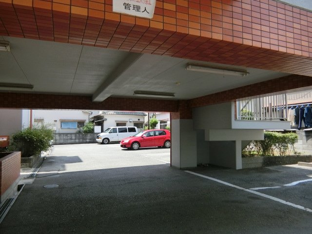 セントポリスの周辺