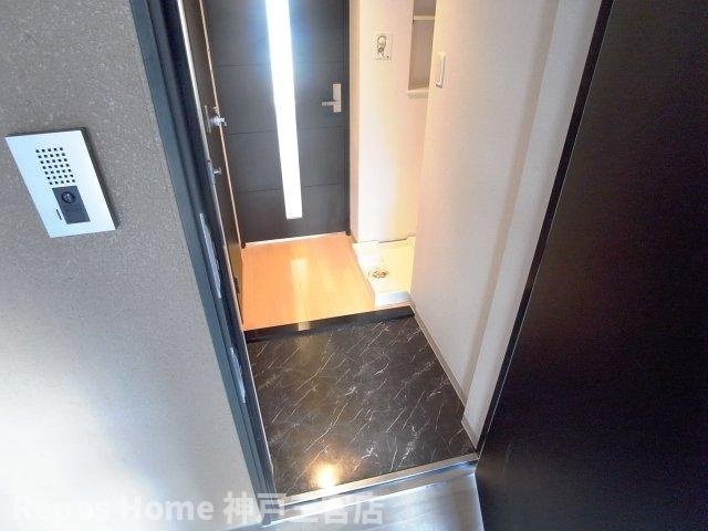 アスヴェル神戸元町海岸通の玄関