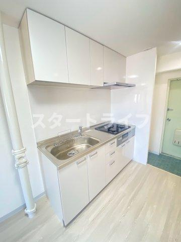 大阪市淀川区十三本町２丁目の賃貸マンションのキッチン