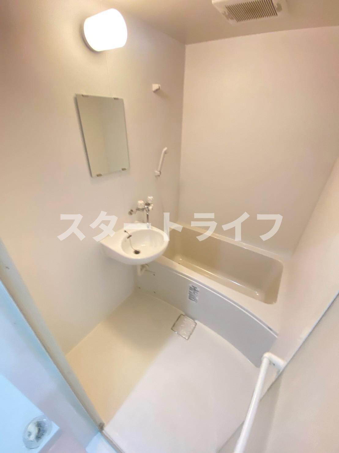 大阪市淀川区十三本町２丁目の賃貸マンションの浴室