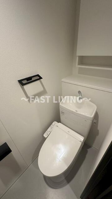 ZOOM新宿御苑前のトイレ