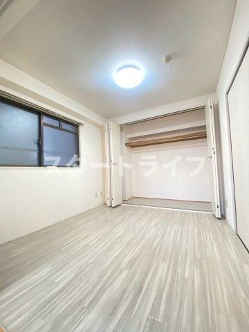大阪市淀川区十三本町１丁目の賃貸マンションの収納