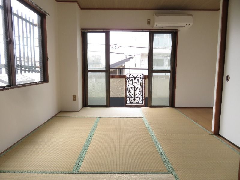 第2今井ビルの和室