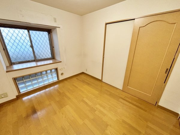 洋室部分（約6.1帖、クローゼット付）