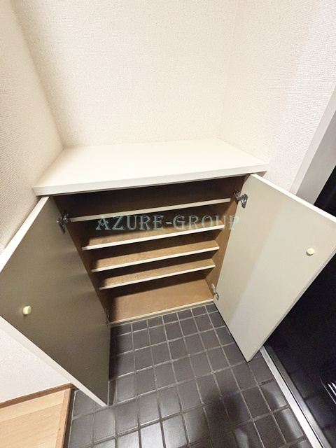 コンフォート市ヶ尾の玄関